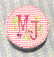 Load image into Gallery viewer, Jewel Round Travel Bag - Gingham