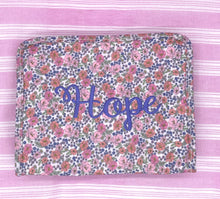 Load image into Gallery viewer, Roadie Bag - Garden Floral