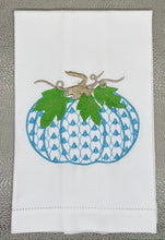 Load image into Gallery viewer, Guest Towel - Herend Pumpkin