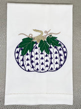 Load image into Gallery viewer, Guest Towel - Herend Pumpkin