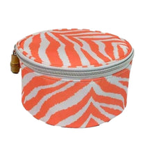 Load image into Gallery viewer, Jewel Round - Hide Stripe