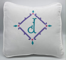 Load image into Gallery viewer, Wedge Pillow